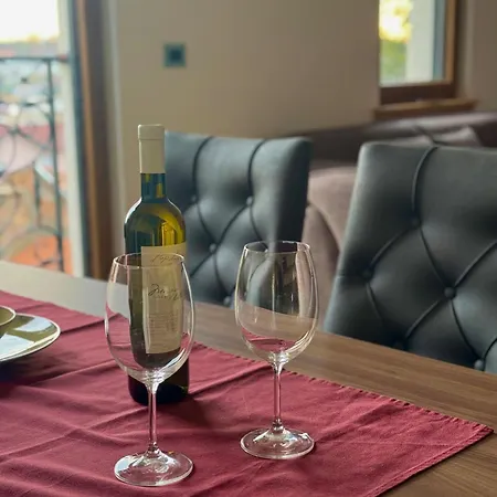 Athos Luxury - Luxury And Comfort In The Center Of Zvezdara