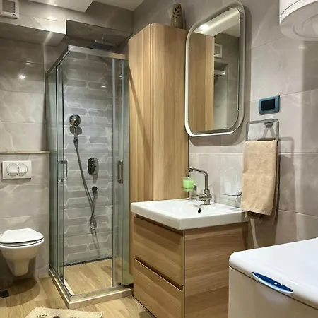 Athos Luxury - Luxury And Comfort In The Center Of Zvezdara Apartament *